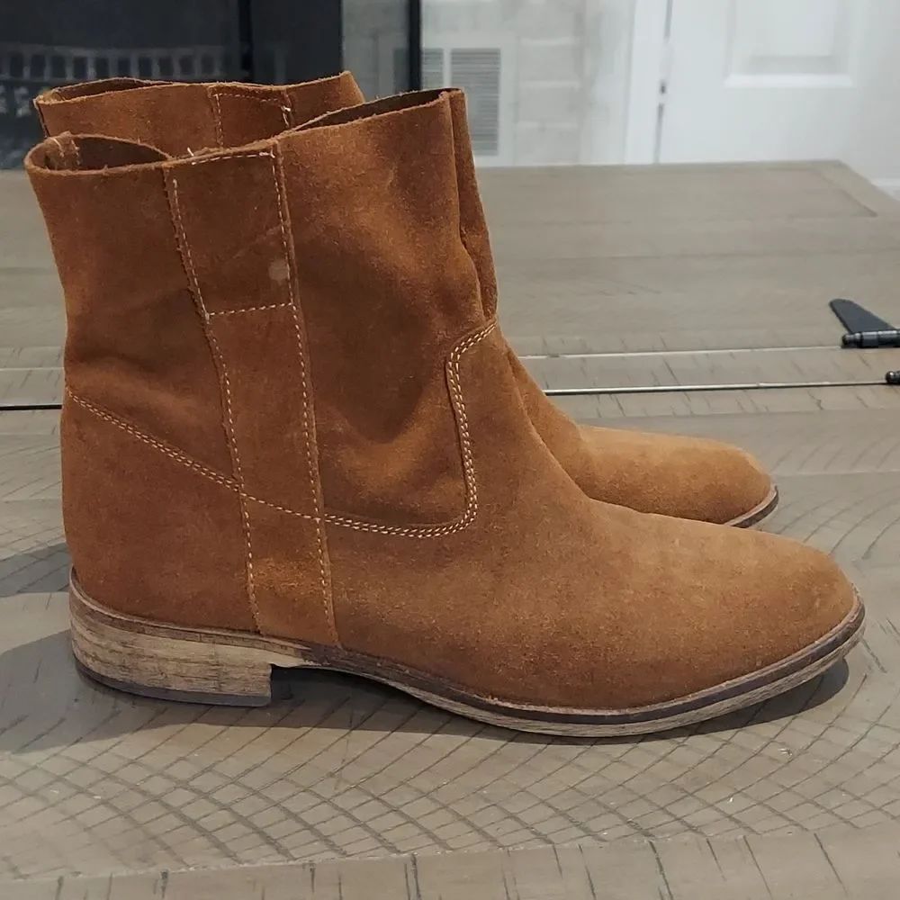 Sundance Catalog Caramel Slouchy Suede Pull-On Ankle Booties Sz 37